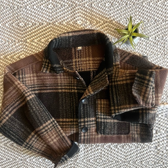 Wool Pleaded Brown Jacket - Picture 7 of 8